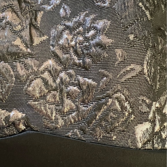 Kay Unger Women’s Silk Blend Textured Cocktail Dress With Spaghetti Straps 2 EUC - Picture 5 of 14